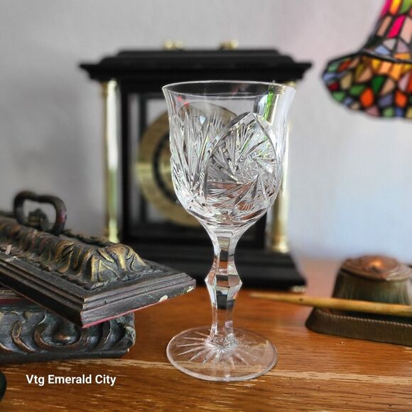 Vtg American Cut Crystal Co. ELEANOR Star & Fan Cut Pattern Wine Goblet Set Of 3 - Picture 4 of 12